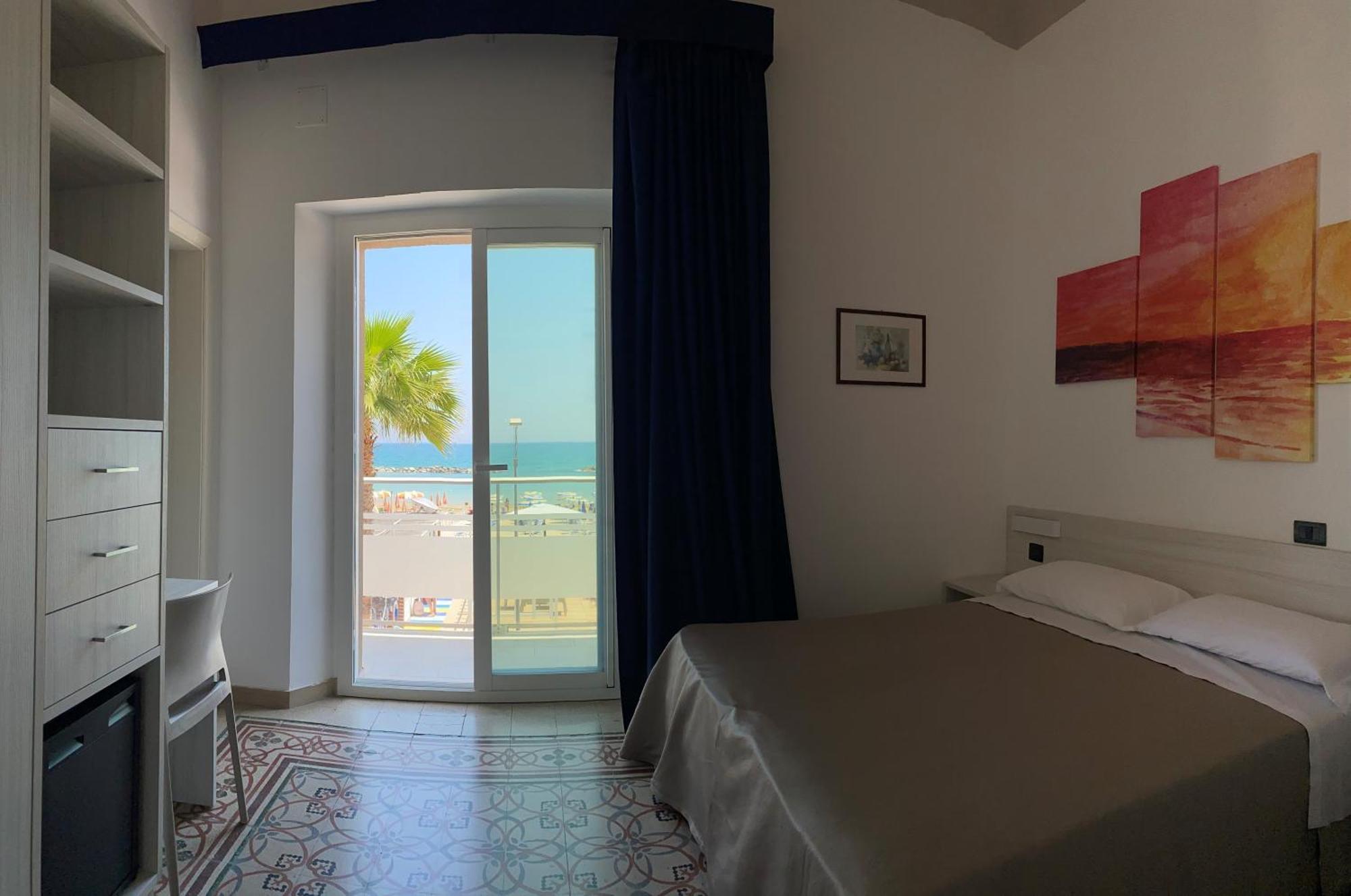 קופרה מריטימה Hotel Ideal מראה חיצוני תמונה