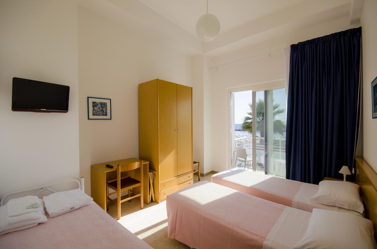 קופרה מריטימה Hotel Ideal מראה חיצוני תמונה